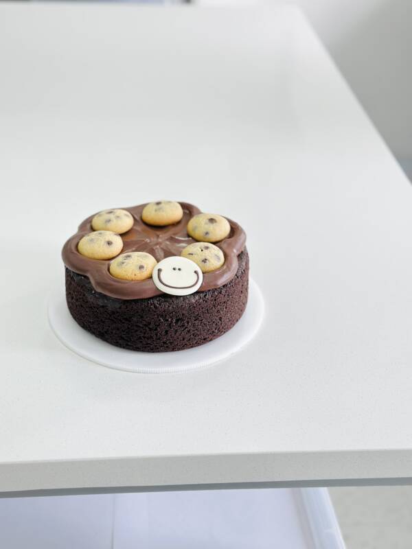 Chocolate Cake - Image 3